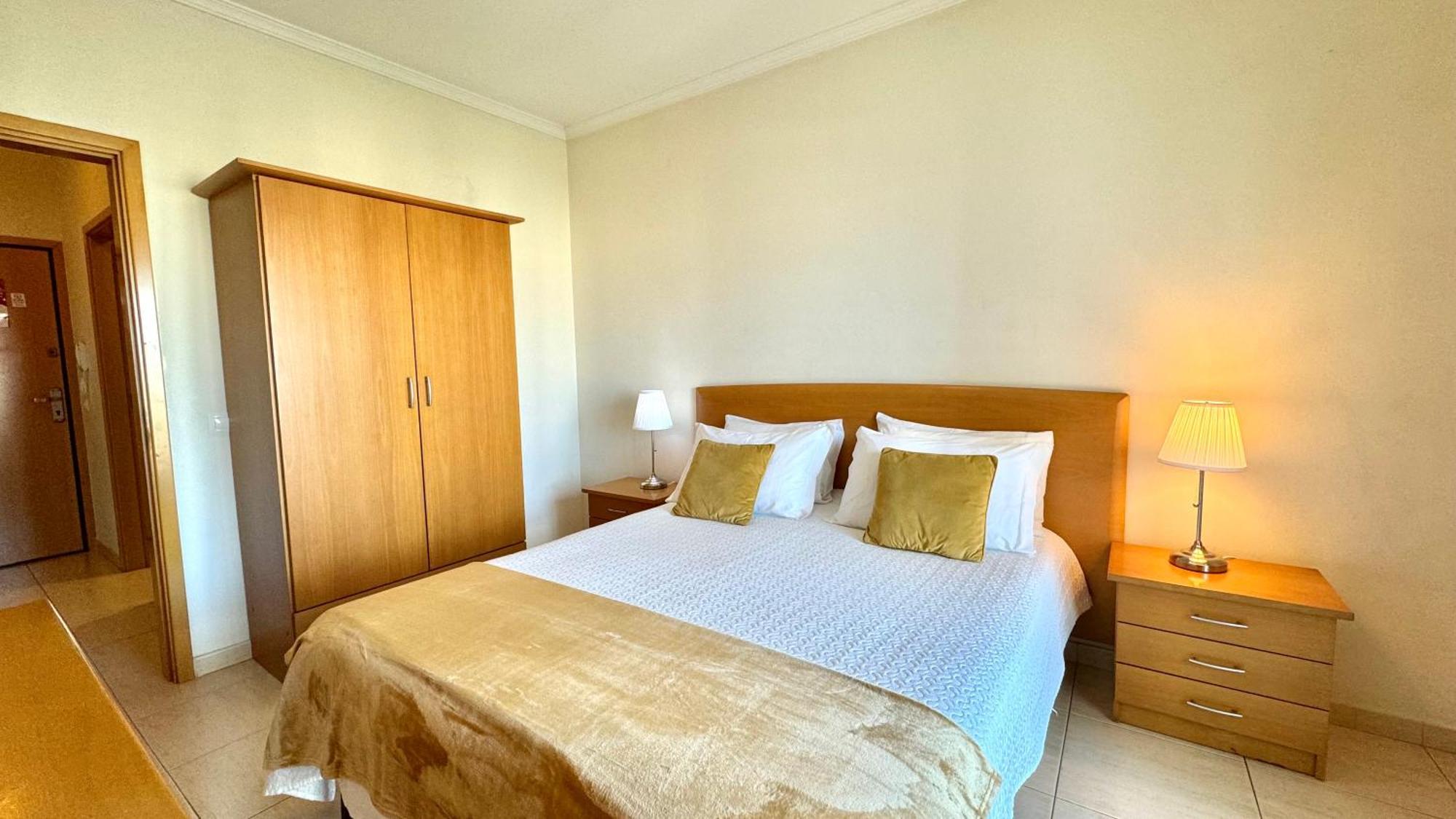Praia Da Rocha, 502, Charming Apartment, Air Conditioning, Swimming Pool,Free Wifi, Faia By Ig Portimao Bagian luar foto