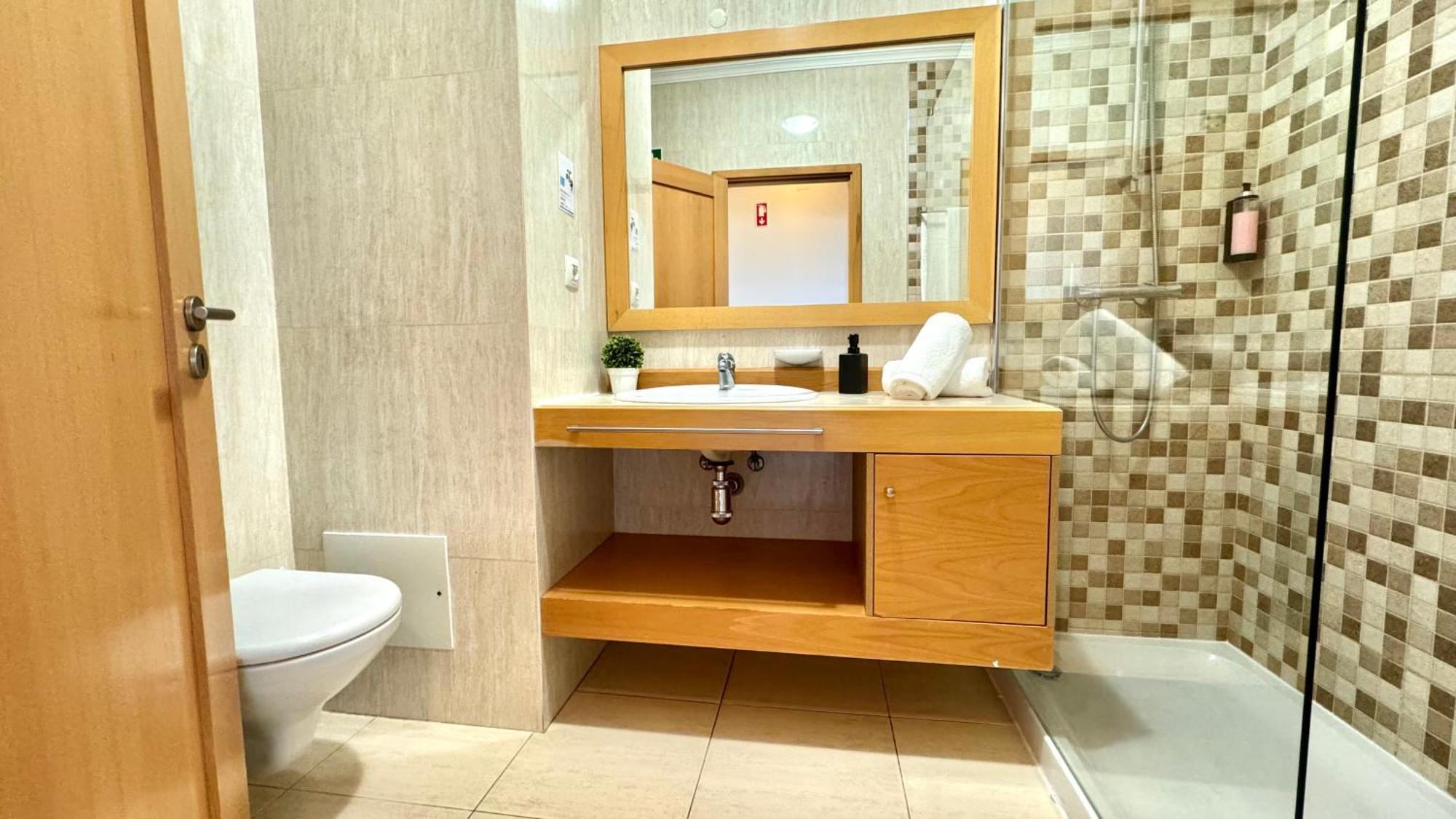 Praia Da Rocha, 502, Charming Apartment, Air Conditioning, Swimming Pool,Free Wifi, Faia By Ig Portimao Bagian luar foto